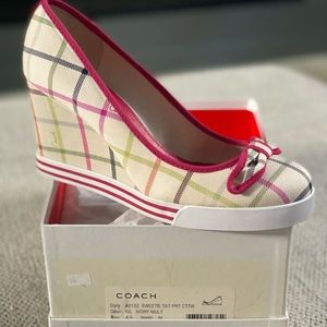 Brand new in box, never worn. Size 8.5